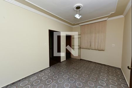 Sala de casa para alugar com 3 quartos, 80m² em Riacho das Pedras, Contagem
