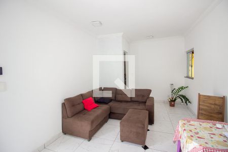 Sala de casa à venda com 5 quartos, 180m² em Parque Maracana, Contagem