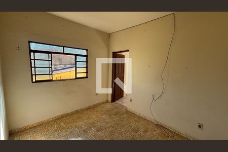 Sala de casa à venda com 4 quartos, 250m² em Jardim Silvana, Santo André