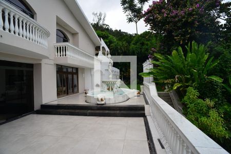 Área Externa de casa de condomínio à venda com 5 quartos, 1200m² em Itanhangá, Rio de Janeiro