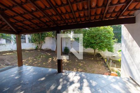 Casa à venda com 4 quartos, 720m² em Matapaca, Niterói