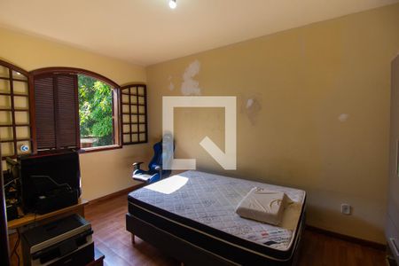 Casa à venda com 4 quartos, 720m² em Matapaca, Niterói