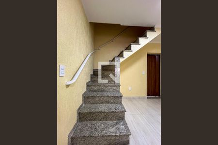 Detalhe da Sala de casa para alugar com 2 quartos, 65m² em Bosque da Saúde, São Paulo