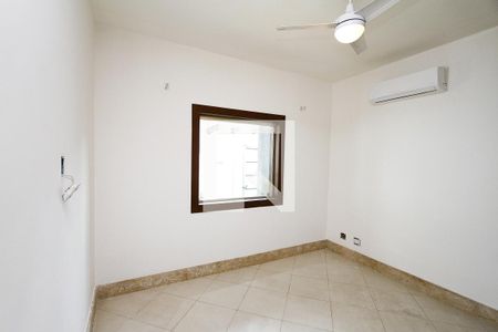 Quarto 1 - Suíte de casa para alugar com 4 quartos, 254m² em Barreiro, Belo Horizonte