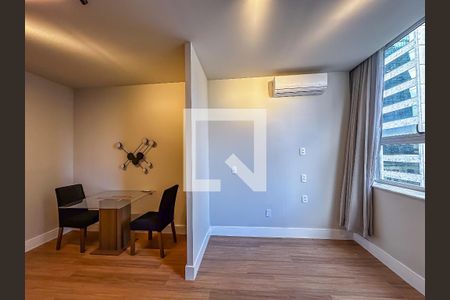 Apartamento à venda com 2 quartos, 60m² em Centro, Rio de Janeiro