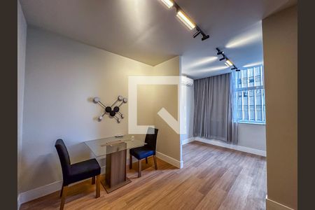Apartamento à venda com 2 quartos, 60m² em Centro, Rio de Janeiro
