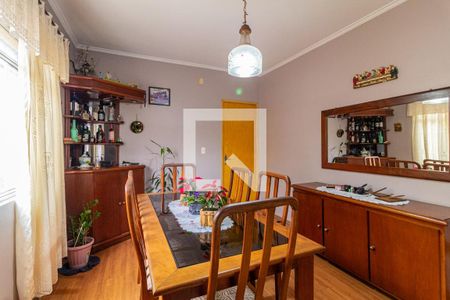 Casa à venda com 3 quartos, 180m² em Vila Marari, São Paulo