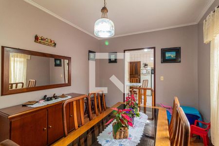 Casa à venda com 3 quartos, 180m² em Vila Marari, São Paulo