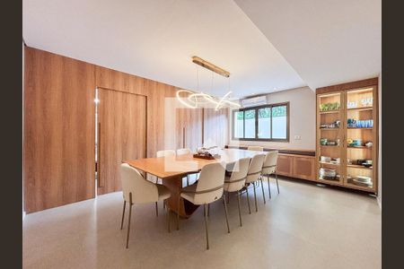 Casa à venda com 3 quartos, 210m² em Parque Esmeralda, São Paulo