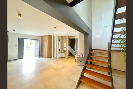 Hall de entrada de casa para alugar com 4 quartos, 314m² em Jurerê, Florianópolis