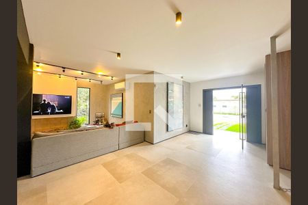 Hall de entrada de casa para alugar com 4 quartos, 314m² em Jurerê, Florianópolis