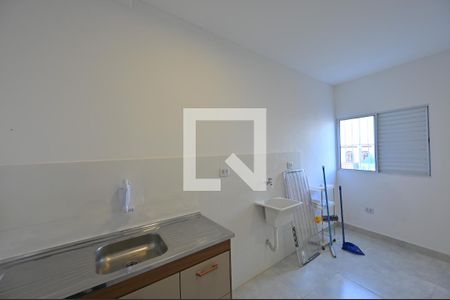 Cozinha/Lavanderia de kitnet/studio para alugar com 1 quarto, 16m² em Vila do Encontro, São Paulo