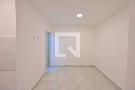 Sala/Quarto de kitnet/studio para alugar com 1 quarto, 16m² em Vila do Encontro, São Paulo