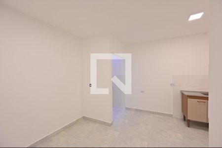 Sala/Quarto de kitnet/studio para alugar com 1 quarto, 16m² em Vila do Encontro, São Paulo