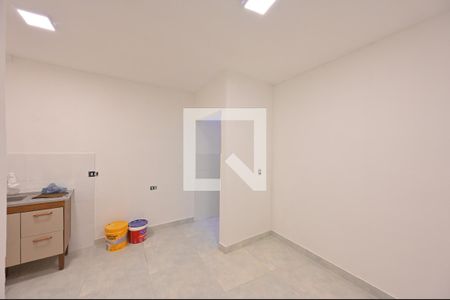 Sala/Quarto de kitnet/studio para alugar com 1 quarto, 16m² em Vila do Encontro, São Paulo
