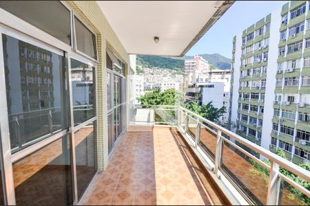 Sala de apartamento à venda com 4 quartos, 160m² em Tijuca, Rio de Janeiro
