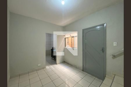 Sala de casa para alugar com 2 quartos, 80m² em Vila Cachoeira, São Paulo