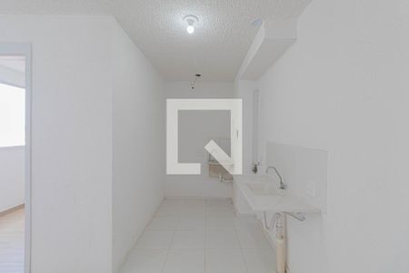 Sala/Cozinha/Área de Serviço  de apartamento para alugar com 2 quartos, 33m² em Vila Silvia, São Paulo