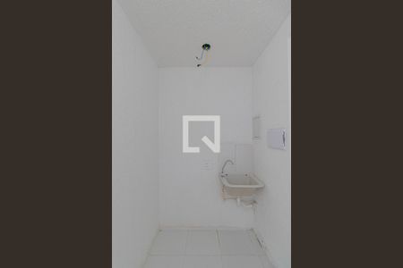 Sala/Cozinha/Área de Serviço  de apartamento para alugar com 2 quartos, 33m² em Vila Silvia, São Paulo