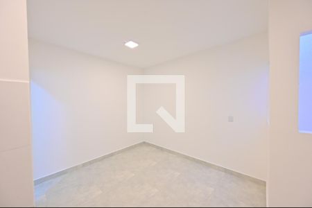 Sala/Quarto de kitnet/studio para alugar com 1 quarto, 16m² em Vila do Encontro, São Paulo