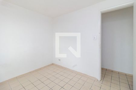 Quarto 2 de apartamento para alugar com 2 quartos, 42m² em Jardim Imbé, São Paulo