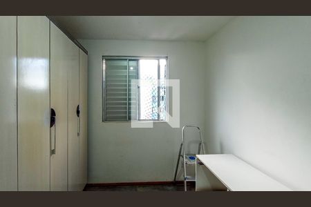 Quarto 1 de apartamento para alugar com 2 quartos, 42m² em São José, Porto Alegre