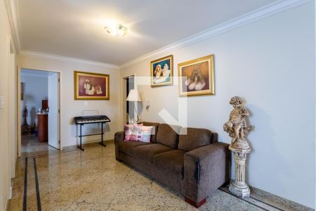 Casa à venda com 4 quartos, 360m² em Moema, São Paulo