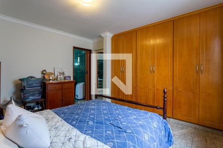 Casa à venda com 4 quartos, 360m² em Moema, São Paulo