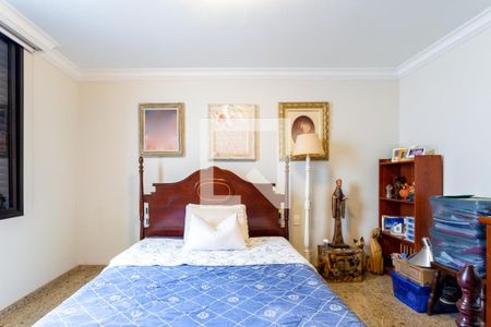 Casa à venda com 4 quartos, 360m² em Moema, São Paulo