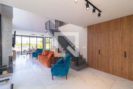 Sala de casa de condomínio para alugar com 4 quartos, 263m² em Vila Nova, Porto Alegre