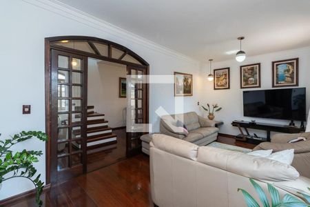 Casa à venda com 3 quartos, 258m² em Vila Dusi, São Bernardo do Campo