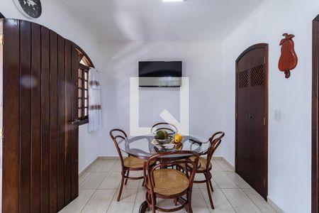 Casa à venda com 3 quartos, 258m² em Vila Dusi, São Bernardo do Campo
