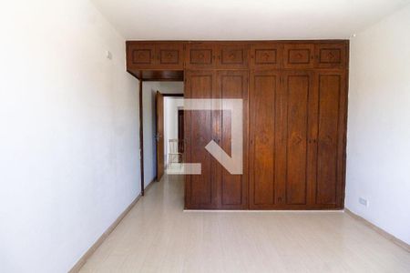 Casa à venda com 2 quartos, 170m² em Vila Brasilio Machado, São Paulo