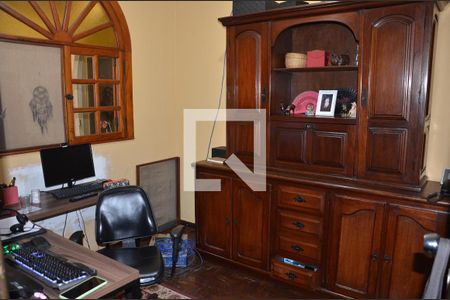 Casa à venda com 4 quartos, 220m² em São Francisco, Niterói