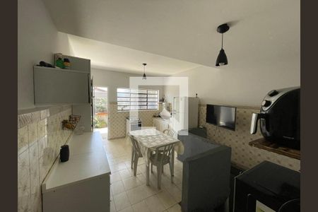 Casa à venda com 3 quartos, 115m² em Vila Talarico, São Paulo