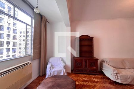 Sala  de apartamento para alugar com 3 quartos, 145m² em Copacabana, Rio de Janeiro