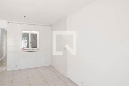 Sala de casa para alugar com 1 quarto, 70m² em Guaratiba, Rio de Janeiro