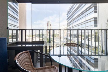 Varanda de kitnet/studio à venda com 1 quarto, 30m² em Indianópolis, São Paulo