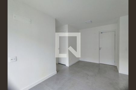 Sala de apartamento para alugar com 2 quartos, 48m² em Recreio dos Bandeirantes, Rio de Janeiro