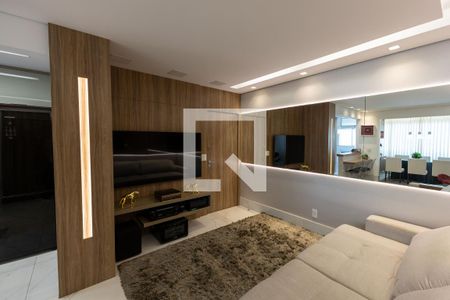 Sala de TV de apartamento à venda com 2 quartos, 72m² em Vila da Serra, Nova Lima