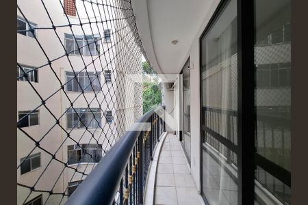 Varanda  de apartamento à venda com 1 quarto, 40m² em Laranjeiras, Rio de Janeiro