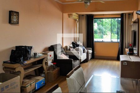 Sala  de apartamento à venda com 2 quartos, 72m² em Teresópolis, Porto Alegre