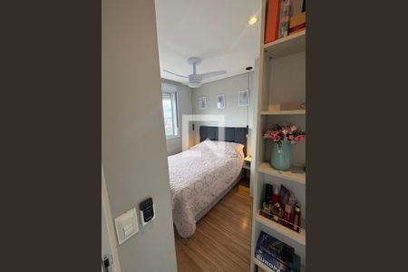 Quarto de apartamento à venda com 2 quartos, 42m² em Jardim Monte Alegre, Taboão da Serra