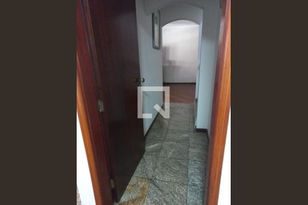Corredor de casa para alugar com 3 quartos, 350m² em Vila Isolina Mazzei, São Paulo