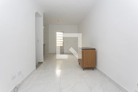 Casa de Condomínio para alugar com 2 quartos, 70m² em Vila Constança, São Paulo