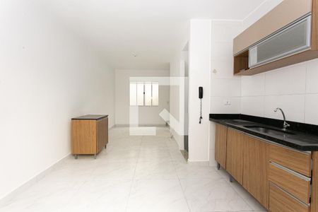 Casa de Condomínio para alugar com 2 quartos, 70m² em Vila Constança, São Paulo