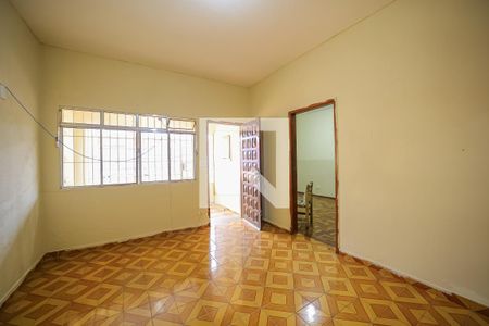 Sala de casa à venda com 3 quartos, 120m² em Jardim Cotinha, São Paulo