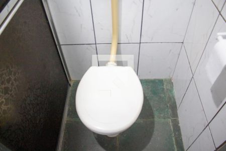 Banheiro 2 de casa para alugar com 2 quartos, 55m² em Pilar Velho, Ribeirão Pires