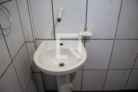 Banheiro 2 de casa para alugar com 2 quartos, 55m² em Pilar Velho, Ribeirão Pires