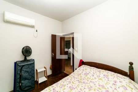 Suíte de casa à venda com 5 quartos, 300m² em União, Belo Horizonte